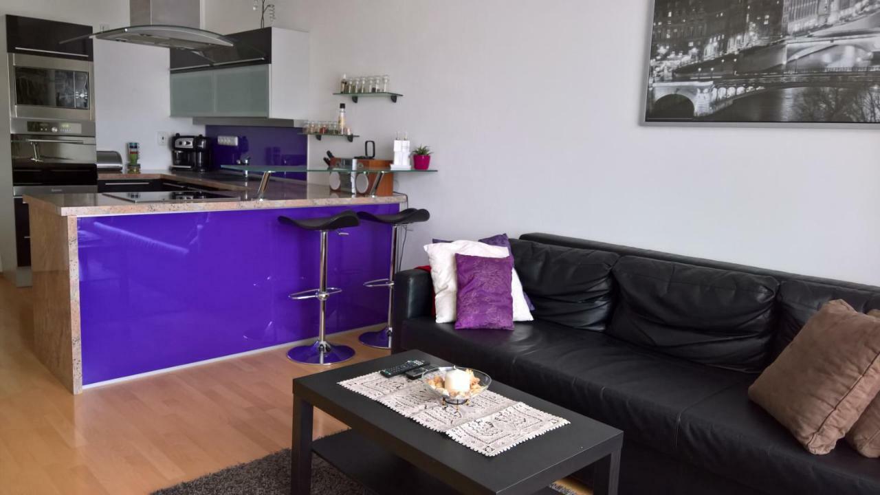 Apartment Zderadova