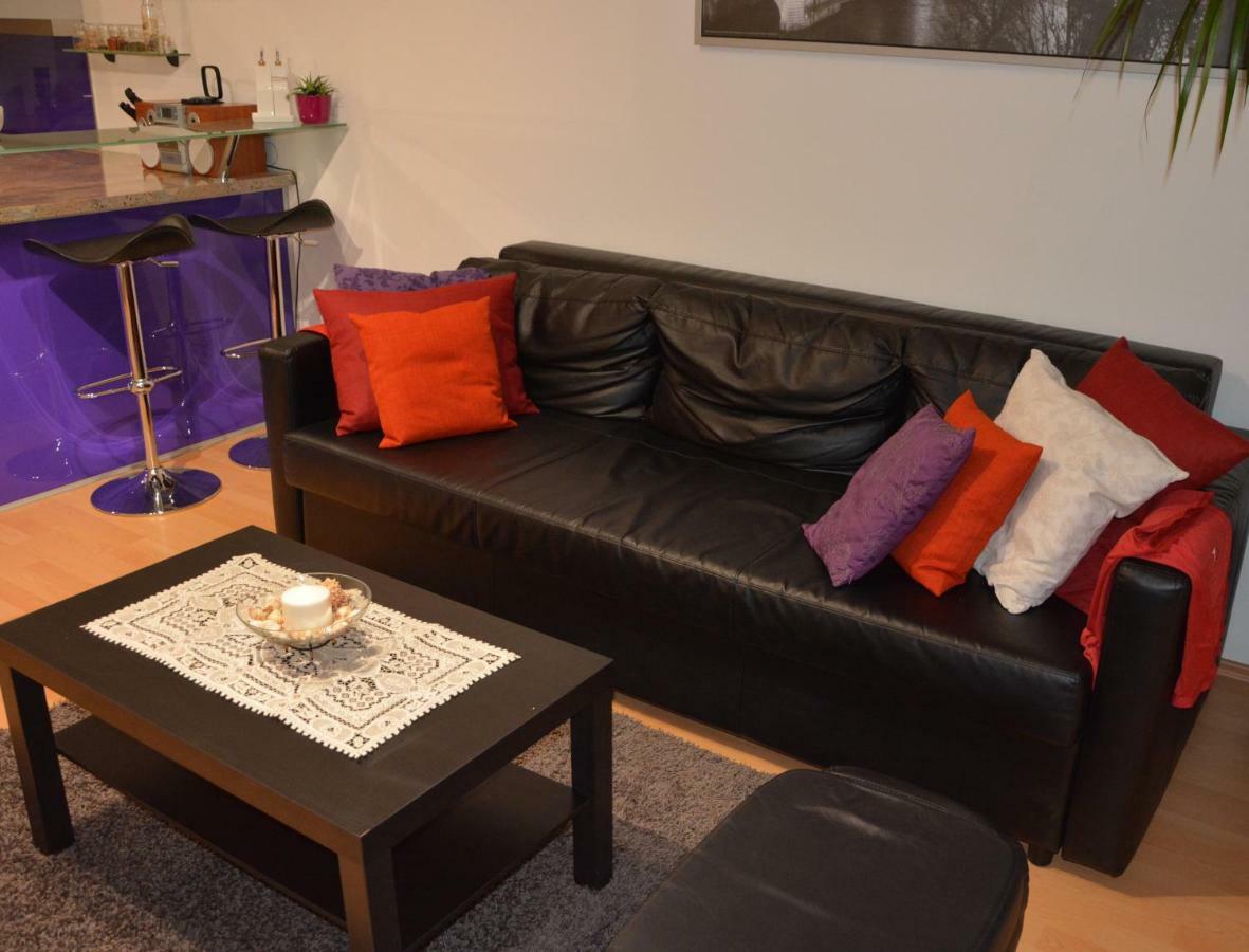 Apartment Zderadova